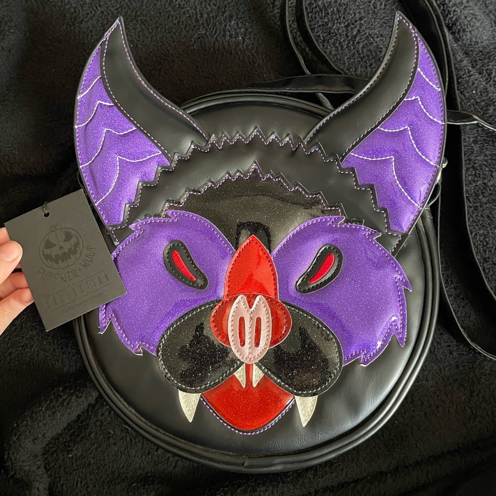 Love Pain & Stitches Pumpkin Kult Bat crossbody